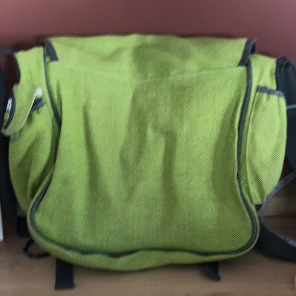 SALE 2 for $20π₯ Onyx & Green Messenger-bag - Picture 2 of 8